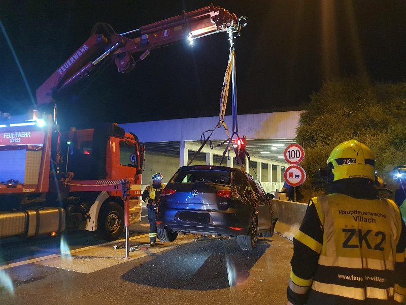 Schwerer Verkehrsunfall A10 Tauernautobahn in Villach (Bild 2)